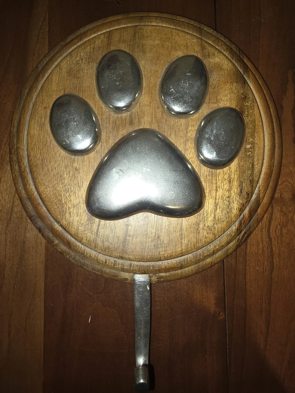 Solid Wood and Silver-Tone Paw Wall Hook for Dogs - Decorative Pet Leash Hanger